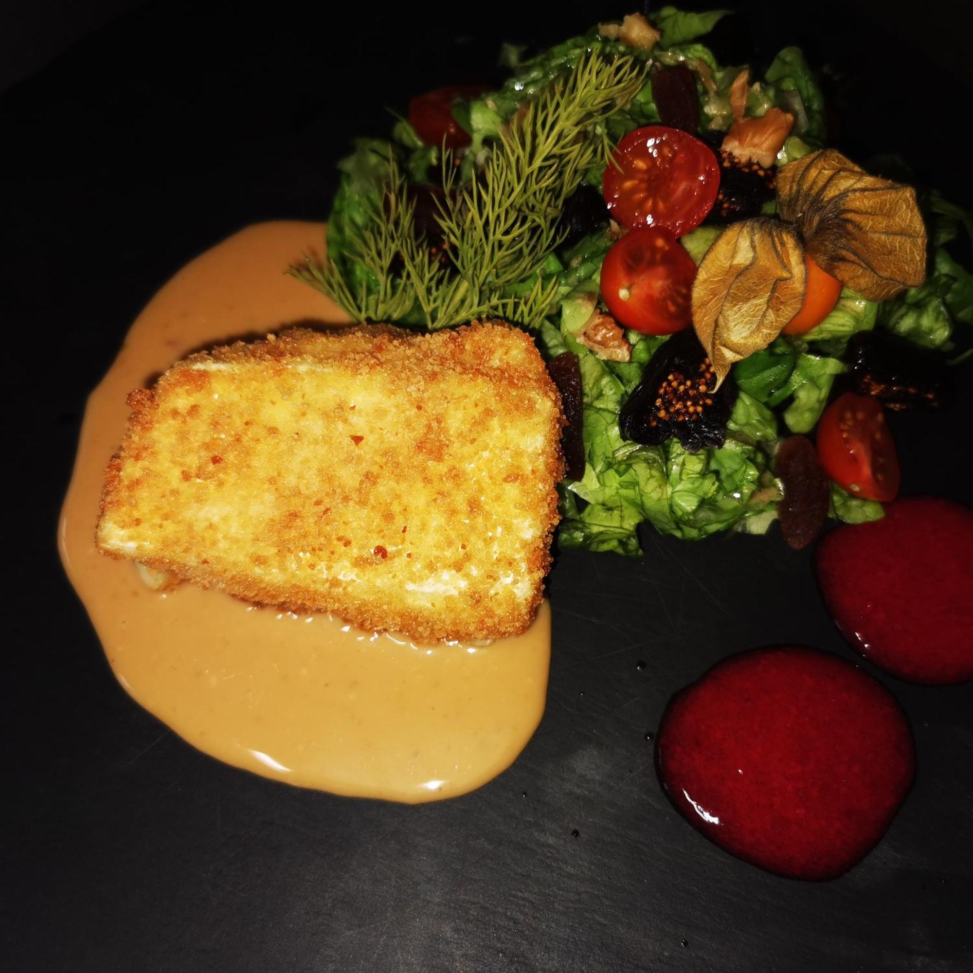 Hotel Logis & Restaurant Le Savinien 2*