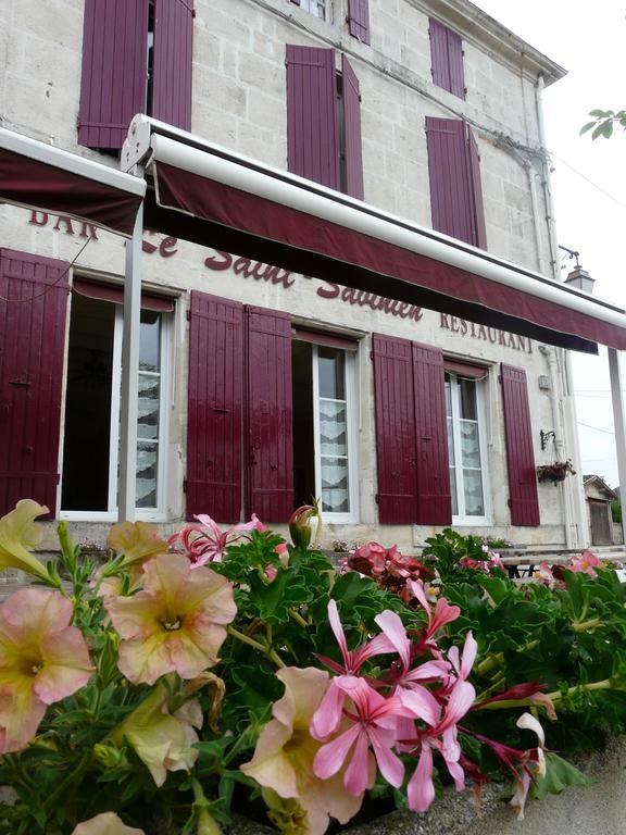 Logis & Restaurant Le Savinien 2* Saint-Savinien